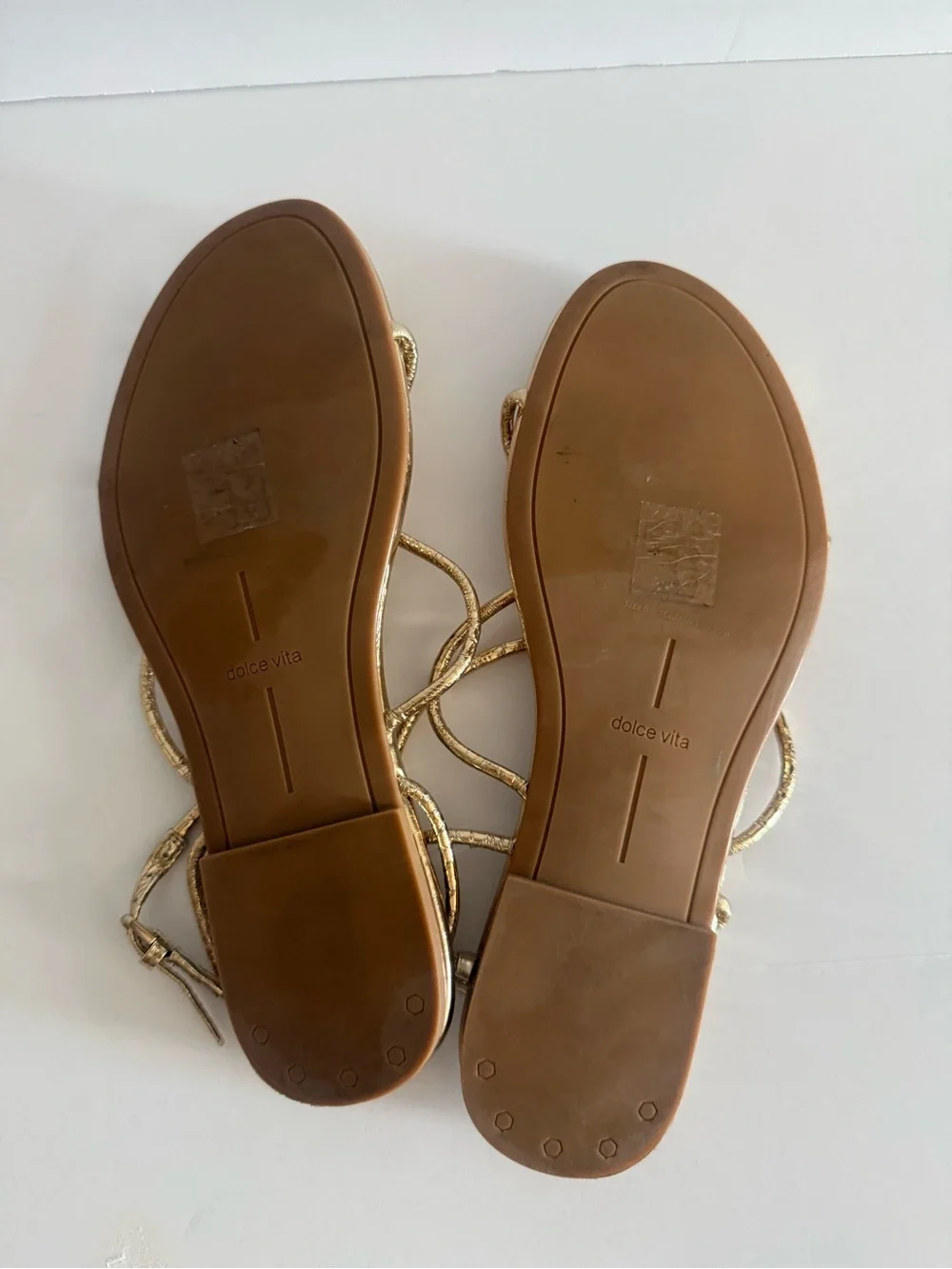 Dolce vita Gold Women's Strappy Toe-Post Sandals size 8
